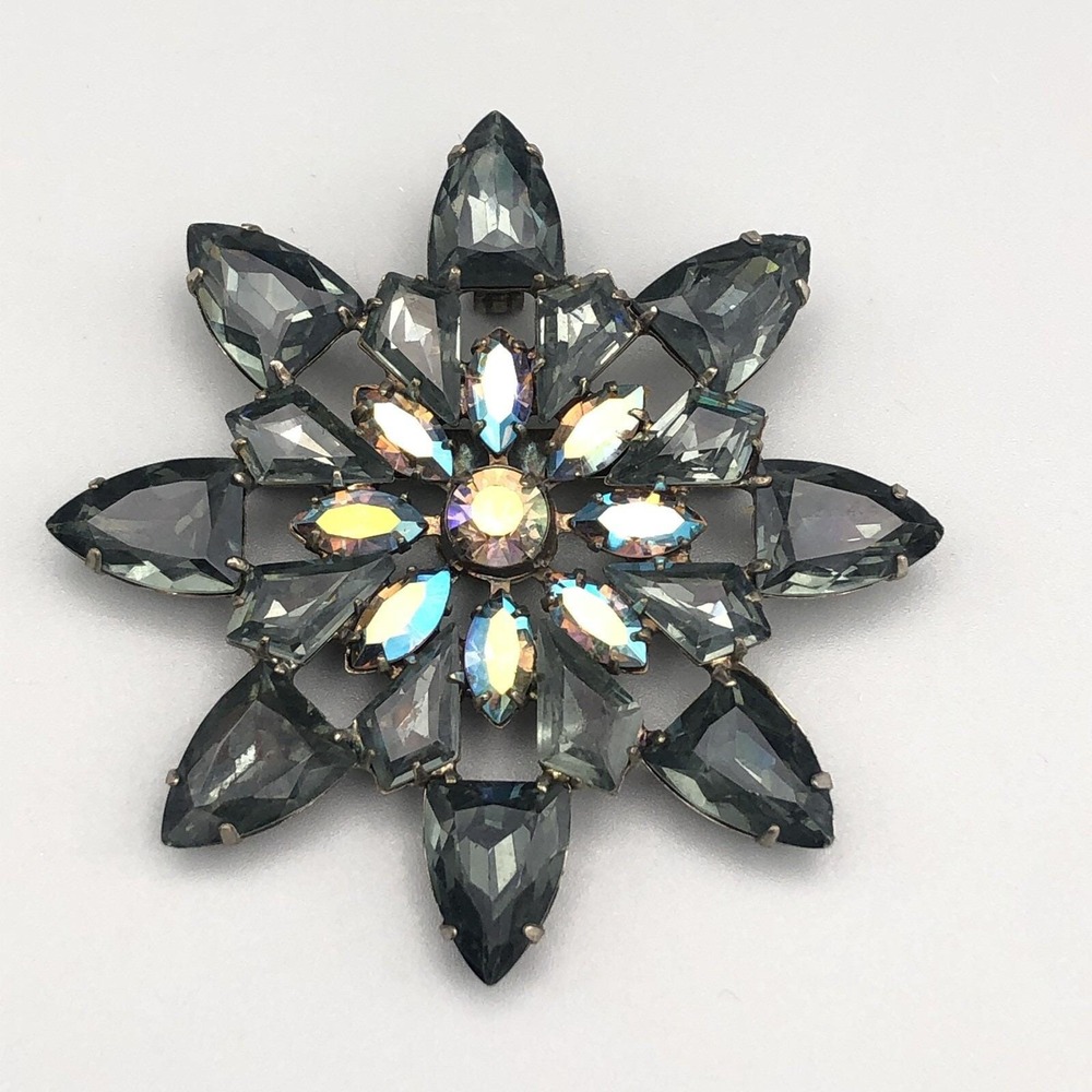 Vintage Sorrelli Rhinestone Snowflake Brooch Pin Pendant Smoky Gray Blue AB
